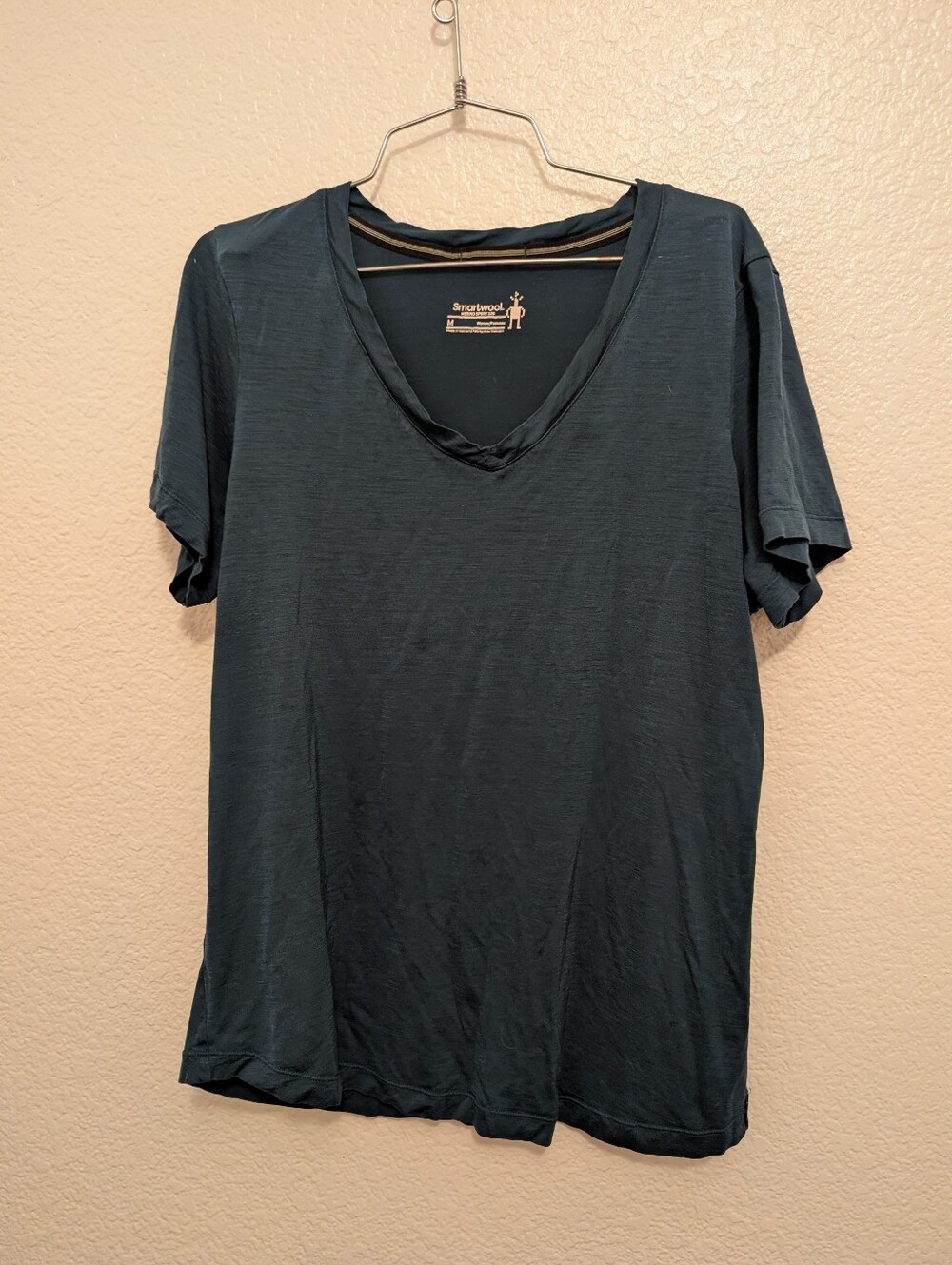 Smartwool Merino Sport 120 Size Medium Blue Women's V Neck T-shirt